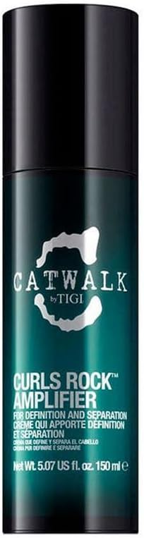 Modello di arricciatura con il Catwalk di TIGI Curls Rock Amplifier 150ml