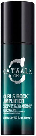 Modello di arricciatura con il Catwalk di TIGI Curls Rock Amplifier 150ml