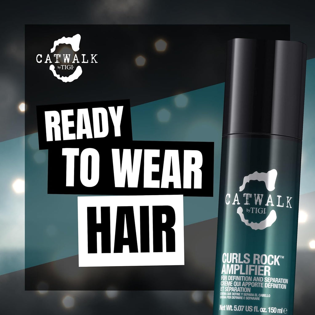 Il Catwalk di TIGI Curls Rock Amplifier in azione su capelli ricci