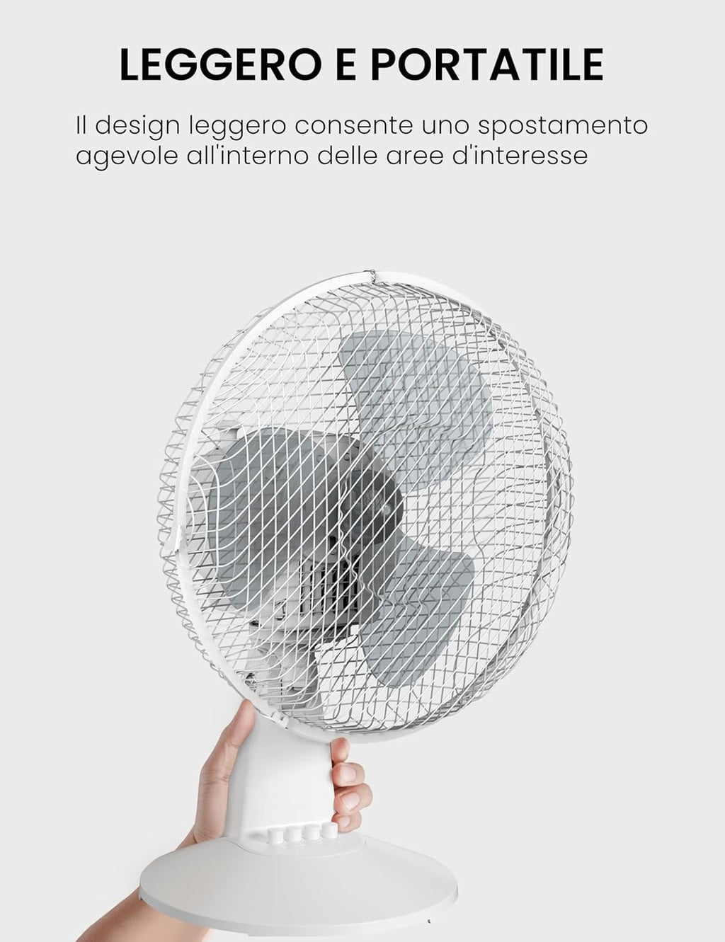 Ventilatore da tavolo Comfee posizionato su una scrivania in un ufficio moderno e luminoso