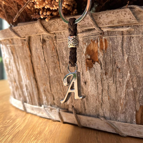 ASTER ALHELÍ Portachiavi in Pelle Personalizzato con Iniziali - Lettere e Perline in zama placcate in Argento - Portachiavi da Uomo o…